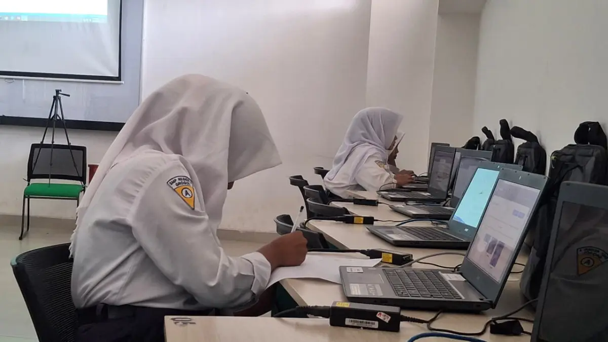 Para siswa lakukan TKA susulan. (FOTO: Asad MS)