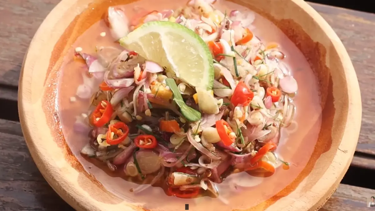 Resep Sambal Matah khas Bali ala Chef Devina Hermawan (Youtube/Devina Hermawan)