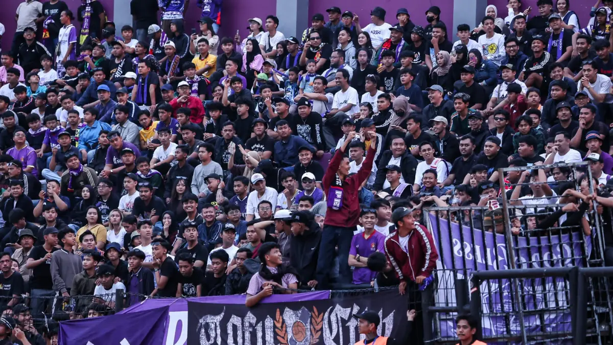 Suporter Persik Kediri. (FOTO: Persik Kediri)
