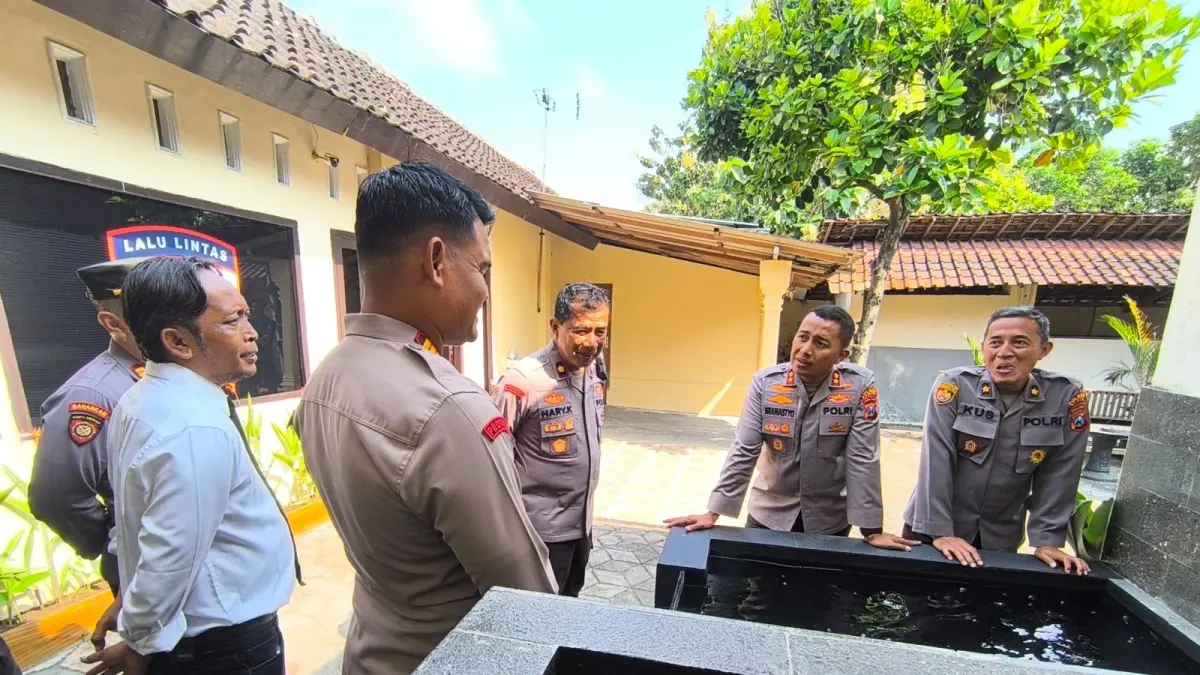 Kapolres, waka dan PJU Polres Kediri melakukan kunjungan ke Polsek Ngadiluwih