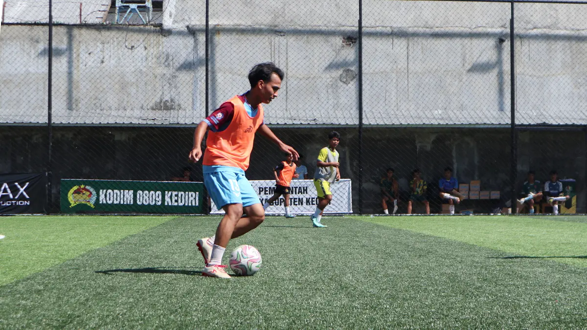 Peserta seleksi Timnas Football 7 Indonesia di Kediri. (FOTO: Emilia/JPRK)