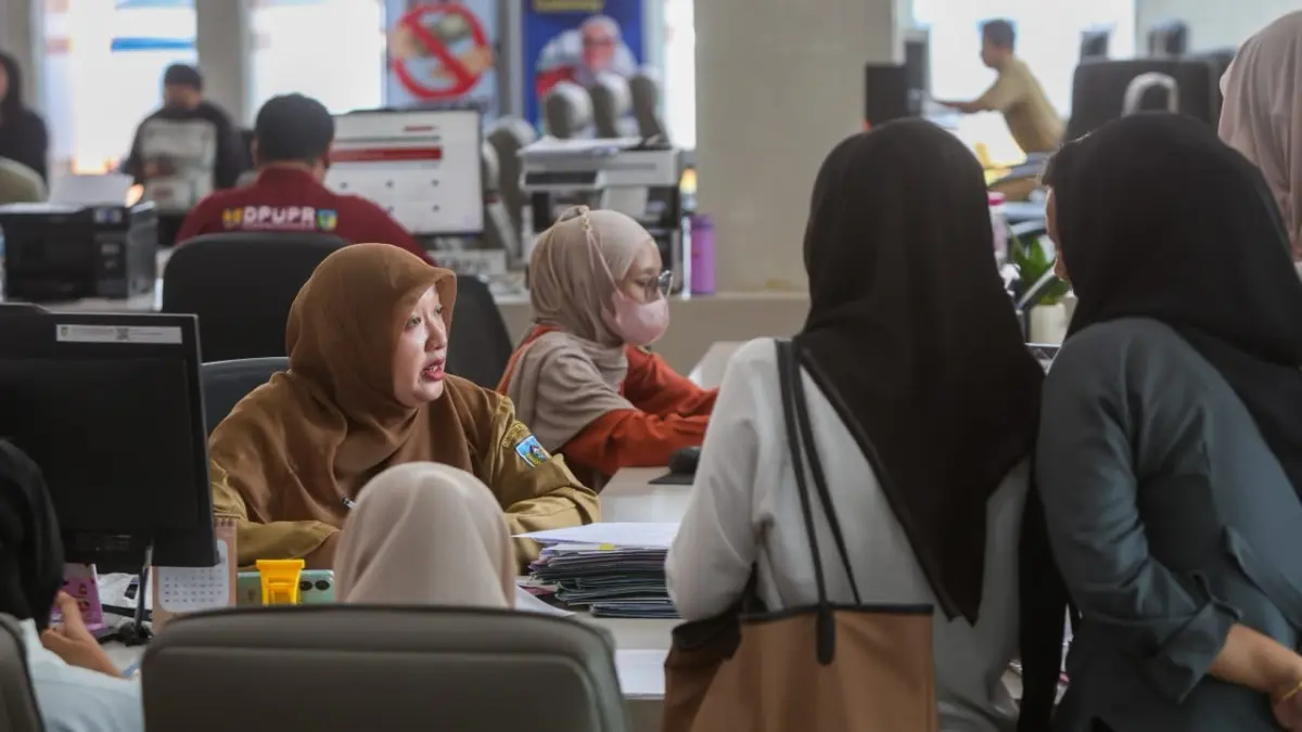 Ilustrasi ASN, saat sejumlah ASN melakukan pelayanan masyarakat di MPP Kabupaten Kediri. (Foto Wahyu Adji)