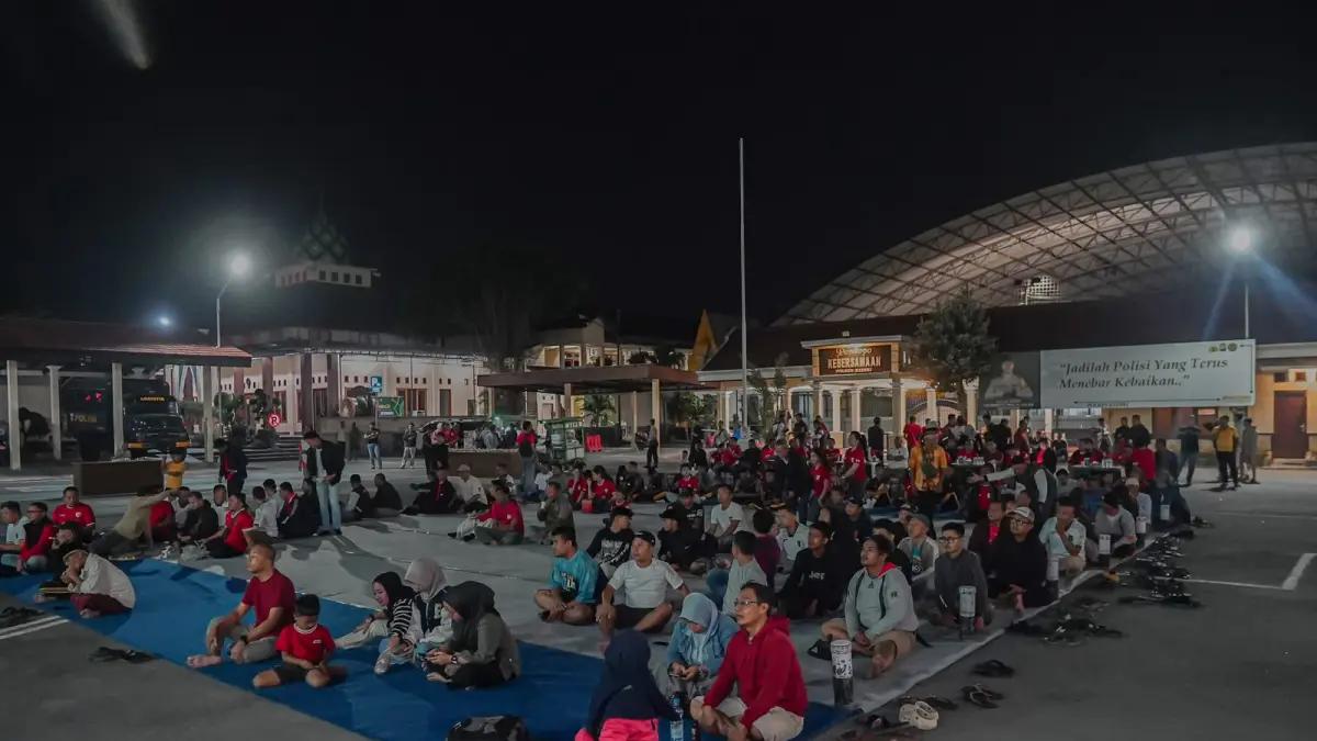 Suasana nobar Timnas di Mapolres Kediri.