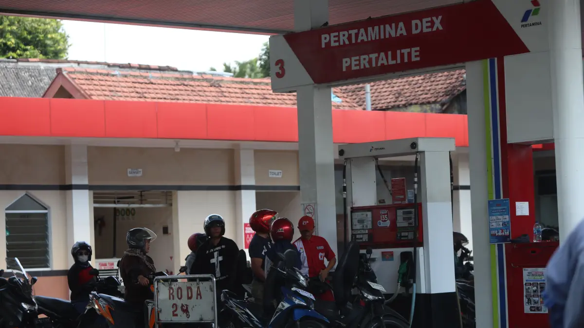 Suasana SPBU ketika harga pertamax mengalami kenaikan. (Wahyu Adji/JPRK)