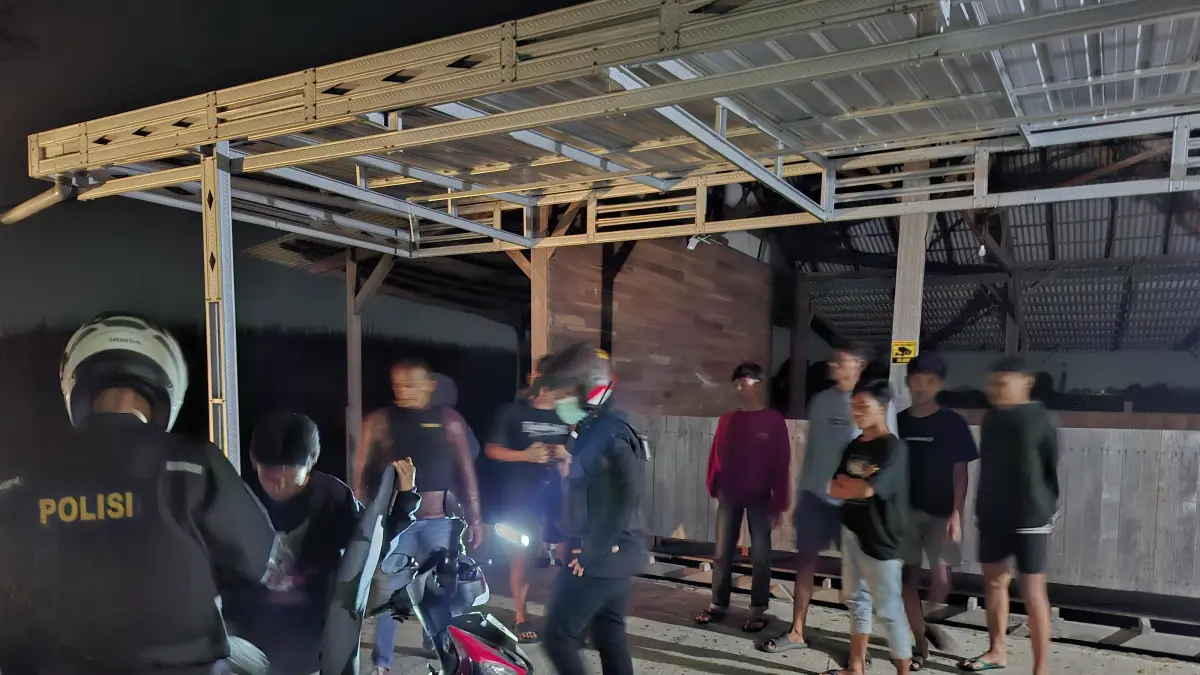 Polsek Plemahan rutin lakukan patroli dini hari.