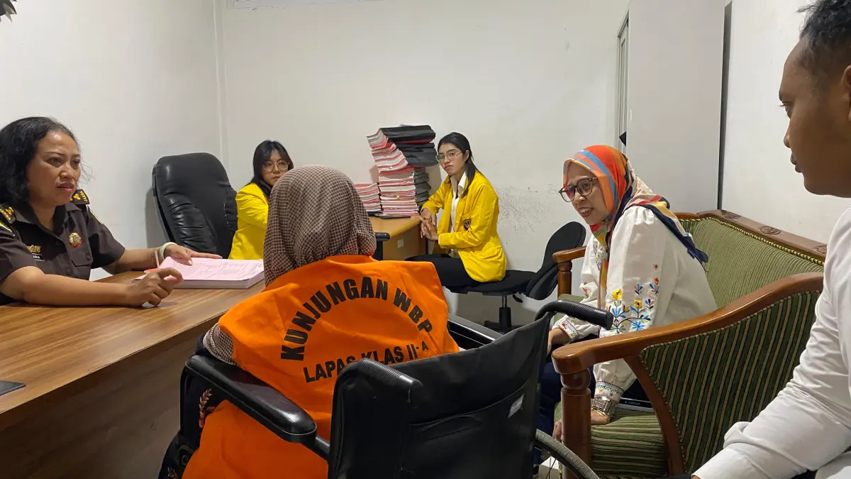 Kejaksaan Negeri Kota Kediri menerima pelimpahan berkas Sumilah, 64, nenek MAM, balita 4 tahun asal Ngronggo yang tewas karena dianiaya. (Hilda/JPRK)