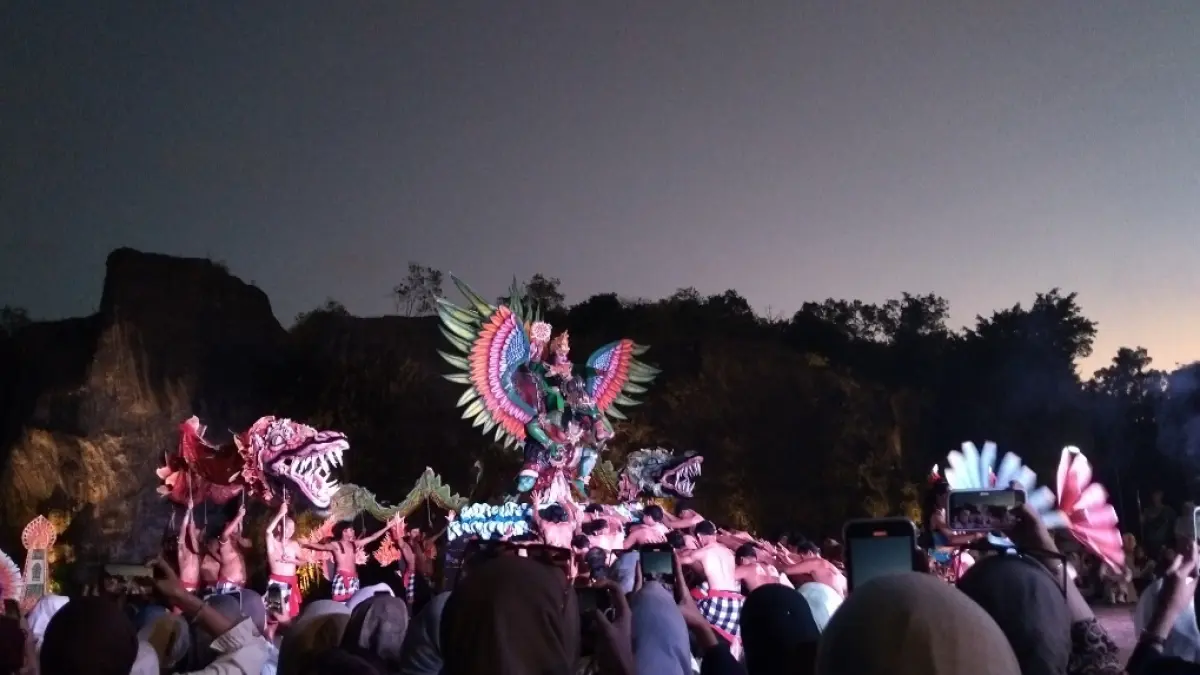 Pertunjukkan Tari Kecak di kawasan Garuda Wisnu Kencana (Diana Yunita/JPRK)