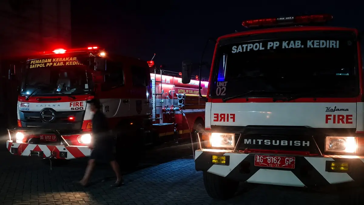 Mobil damkar yang digunakan untuk memadamkan kebakaran. (Foto Damkar Kabupaten Kediri)