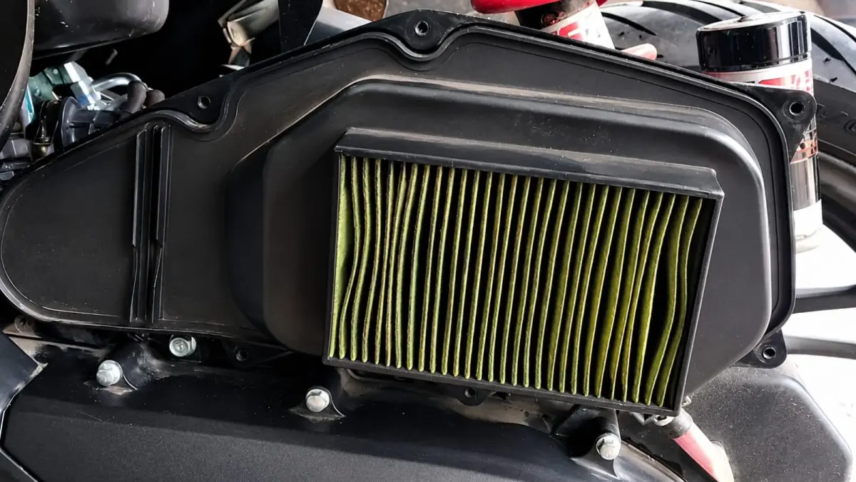 Ilustrasi filter udara pada motor matic (Sumber Foto : gridoto.com)