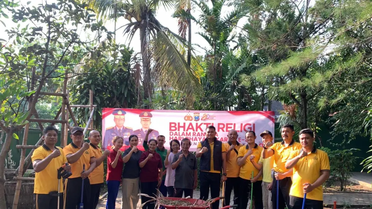 Polsek Ngadiluwih lakukan bakti sosial. (Foto Polsek Ngadiluwih)