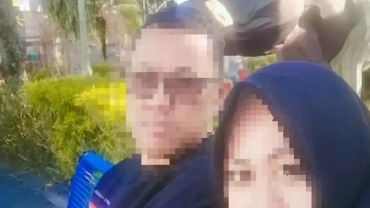 Tangkapan layar video viral yang menampilkan sejumlah foto seorang ASN Bangkalan dengan sosok pria misterius