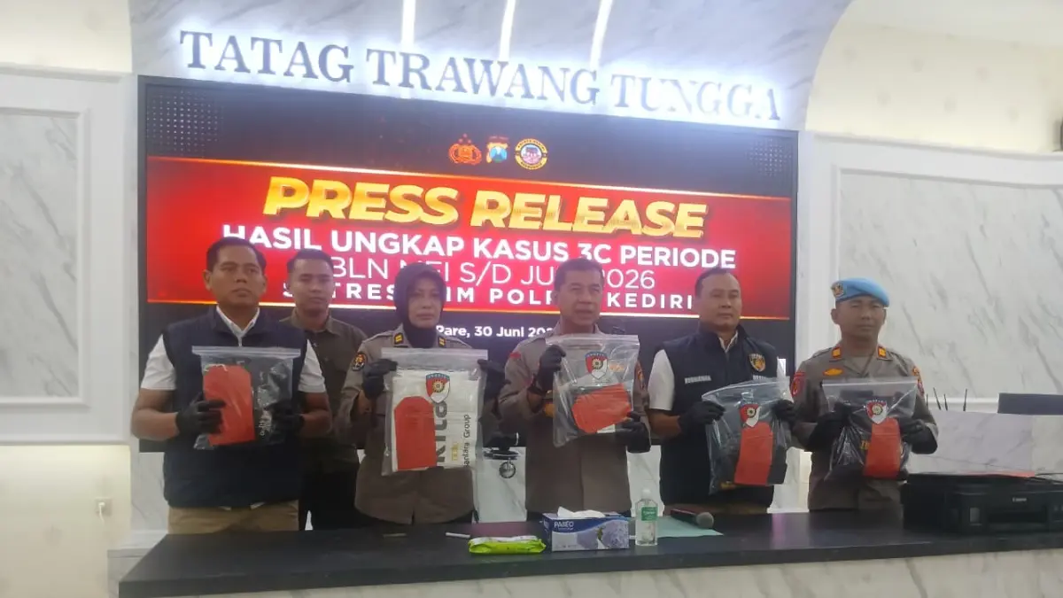 Hasil ungkap kasus 3C (curat, curas dan curanmor) oleh Polres Kediri (Sumber Foto : Imam Fathoni/JPRK)