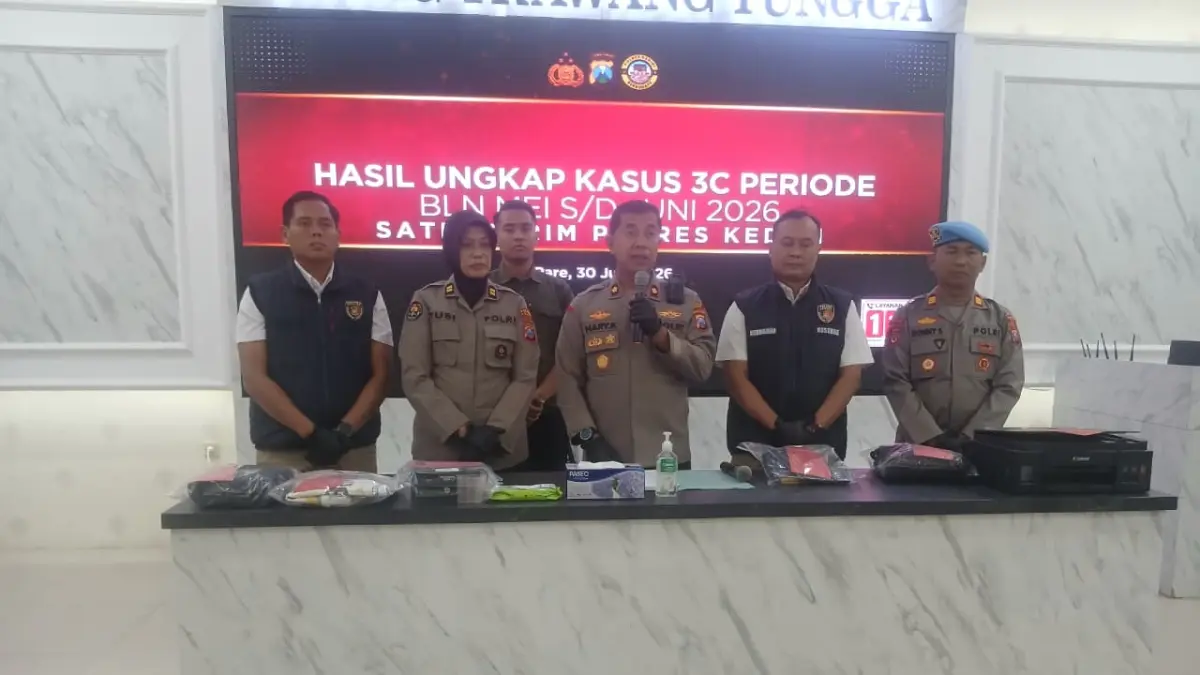 Wakapolres Kediri Kompol Hary Kurniawan Ingatkan Sekolah Perketat Keamanan (Sumber Foto : Imam Fathoni/JPRK)