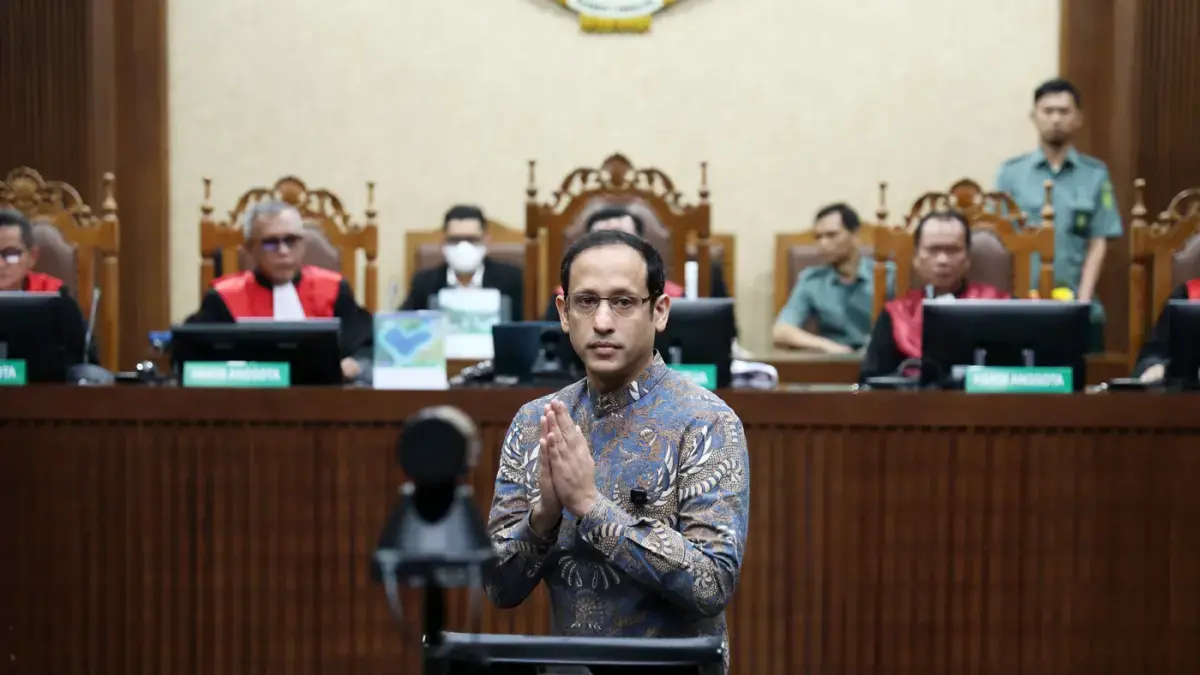 Terdakwa kasus dugaan korupsi pengadaan Chromebook di lingkungan Kemendikbudristek, Nadiem Anwar Makarim menjalani sidang putusan di Pengadilan Tipikor, Jakarta, Selasa (30/6). (Dery Ridwansah/ JawaPos.com))