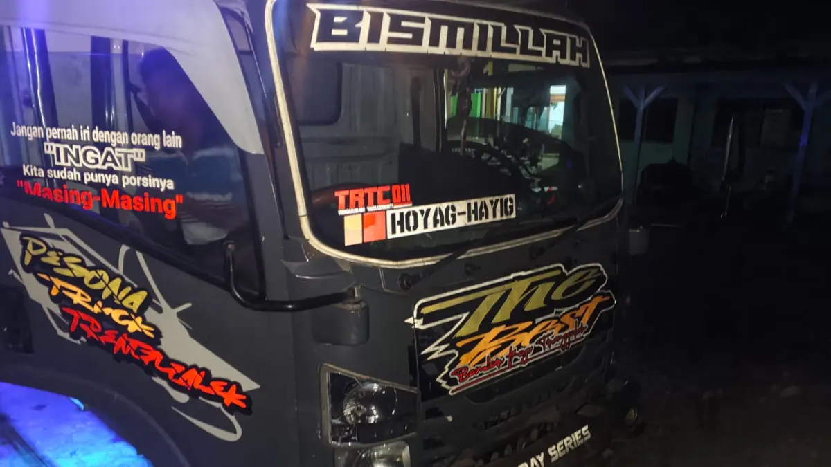 Kondisi truk yang dikemudikan oleh B, 53, warga Kec. Garum, Blitar (Sumber Foto : Polsek Ngancar)