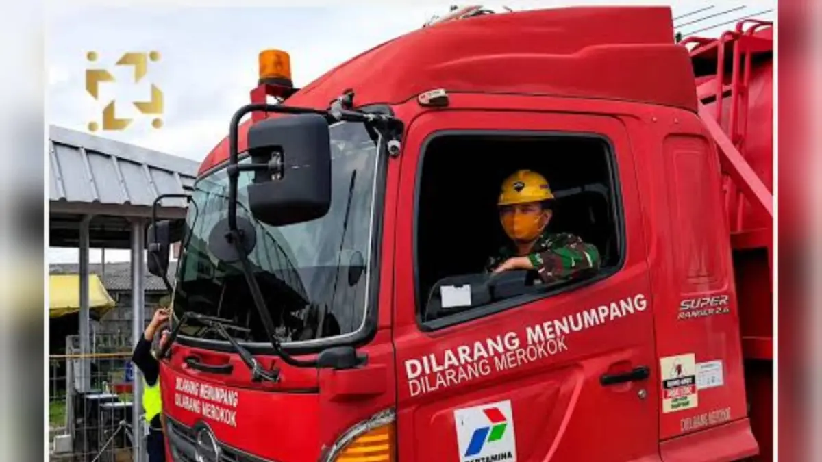 Viral video sejumlah prajurit TNI Angkatan Darat (AD) mengemudikan truk tangki Pertamina