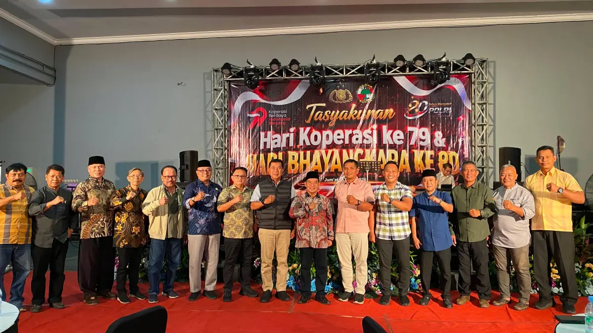 Peringatan Hari Koperasi dan HUT Bhayangkara di Plemahan Kediri. (FOTO Polres Kediri)