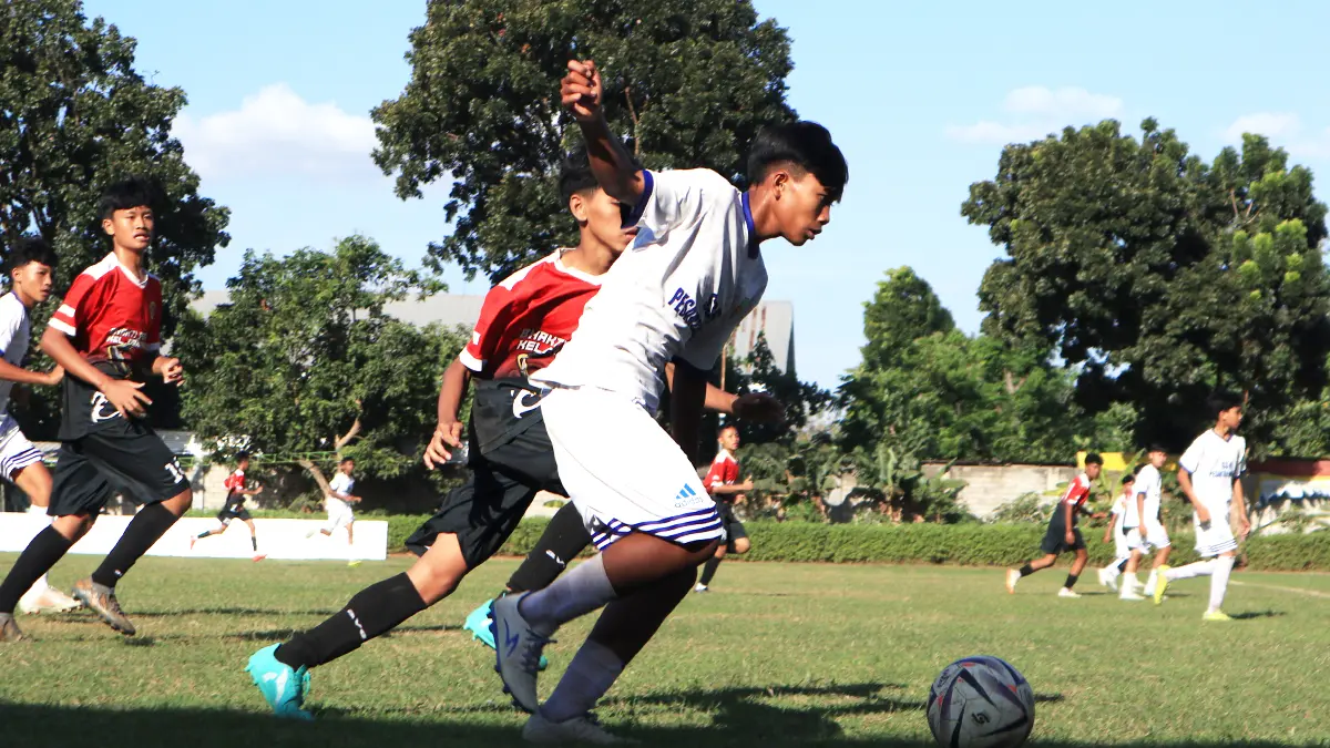 Piala Soeratin U-15 Kota Kediri. (FOTO: Emilia Susanti/JPRK)