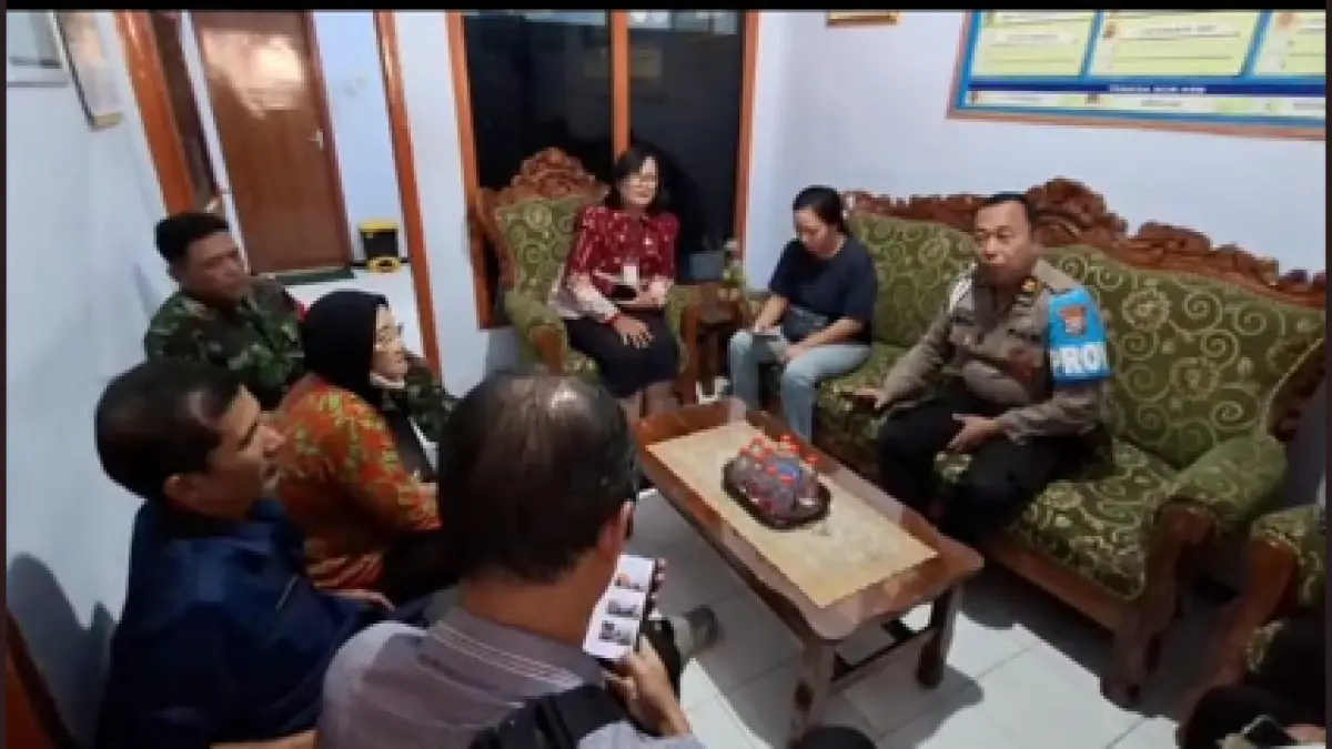 Terduga pelaku pencurian tabung gas elpiji diamankan Polsek Pesantren. (Polsek Pesantren for JPRK)