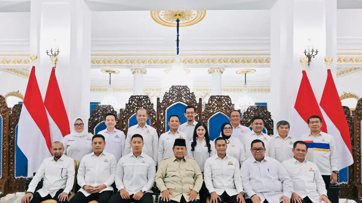 Ketua Kadin Sulawesi Tenggara Anton Timbang dalam foto bersama jajaran pengurus Kadin Indonesia dan Presiden Prabowo Subianto di Istana Negara, Jakarta, Jumat (31/7/2026). Dok. Istimewa