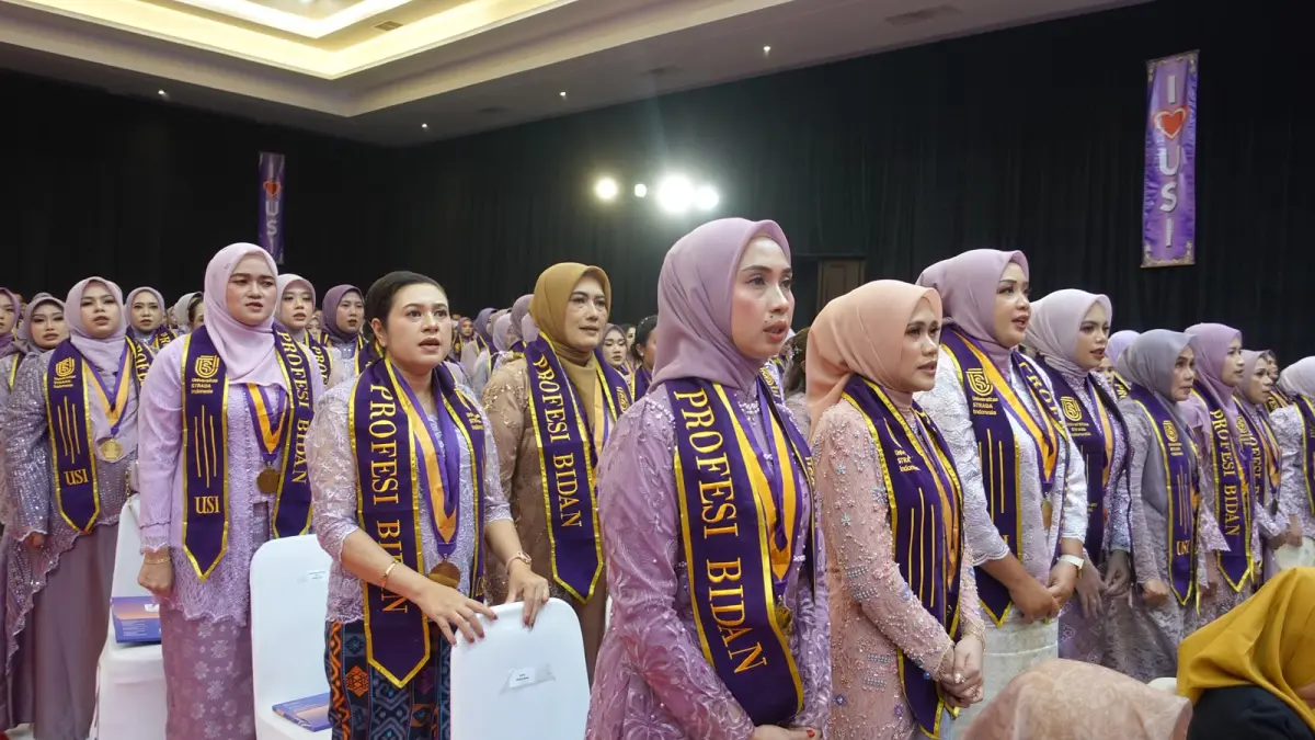Prosesi Pelantikan Profesi Bidan (Foto: Basid Alharis/JPRK)
