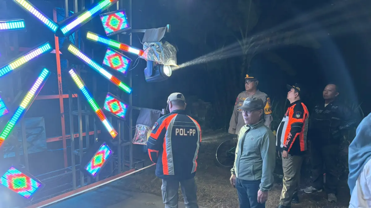 Satgas saat lakukan pengawasan kegiatan pawai sound. (Foto Satpol PP Kabupaten Kediri)