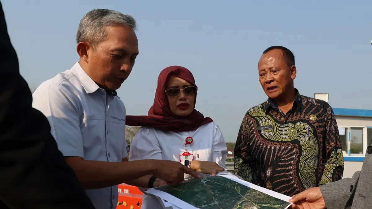 Pemkab Kediri lakukan pengecekan lahan calon hotel haji. (Foto Wahyu Adji)