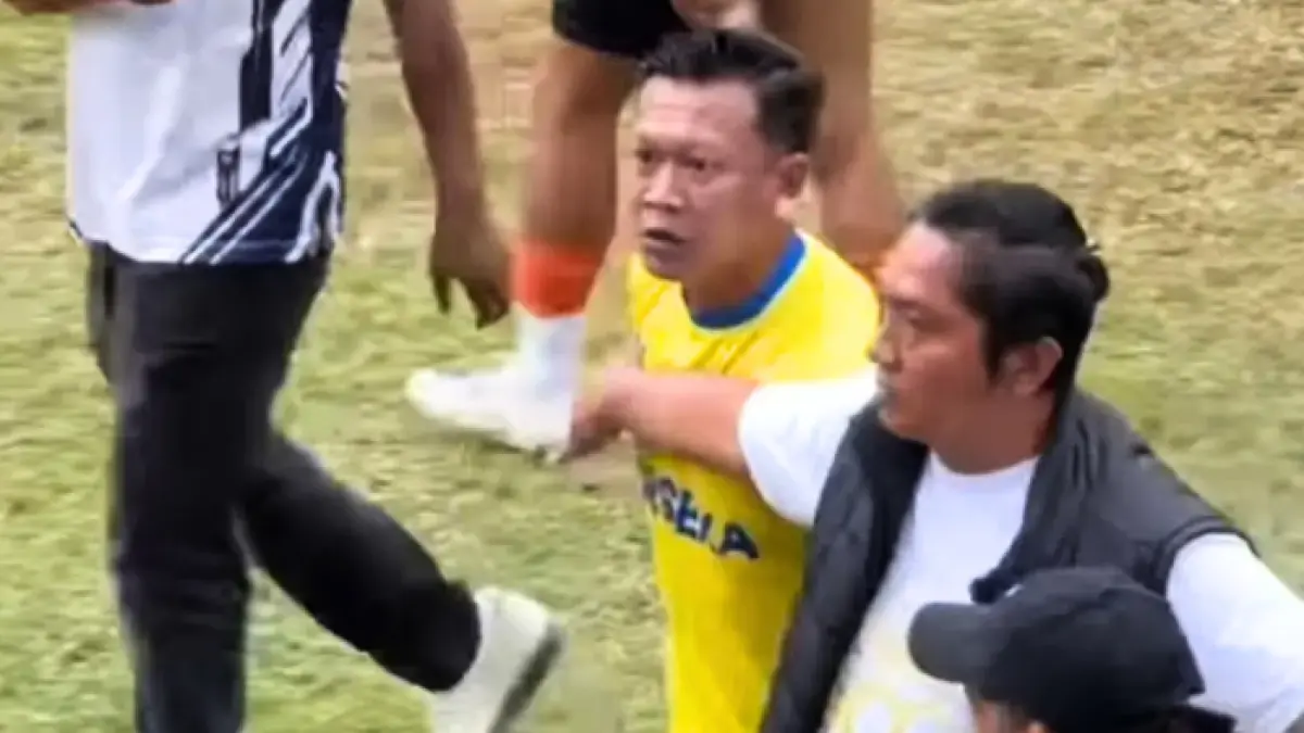 Turnamen Andalas Bupati Cup 2026 berujung ricuh