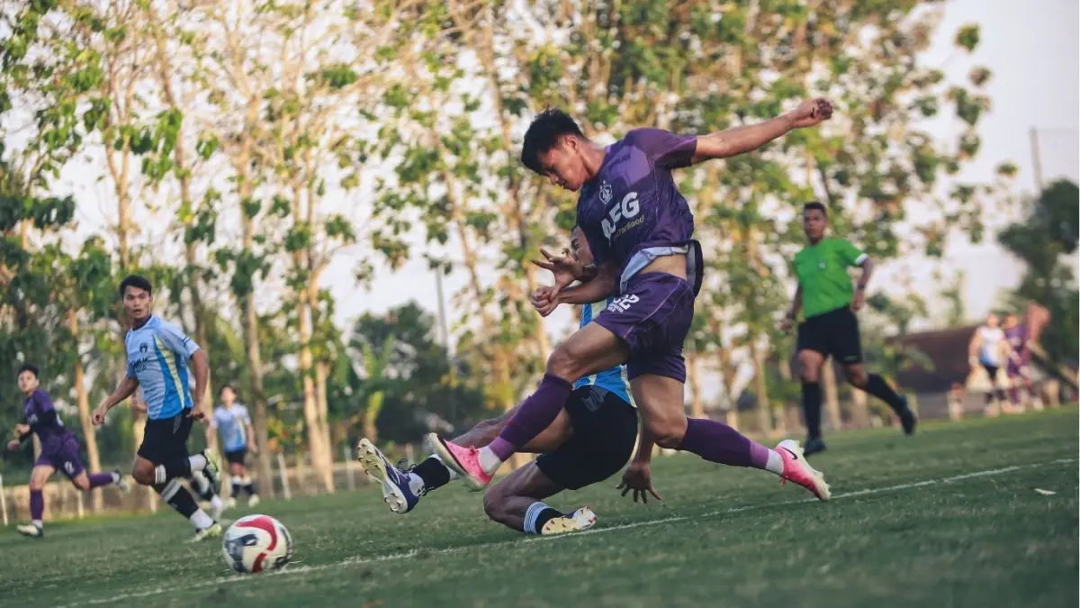 Persik Kediri saat menjalani uji coba melawan Persita Tangerang. (FOTO: Emilia/JPRK)