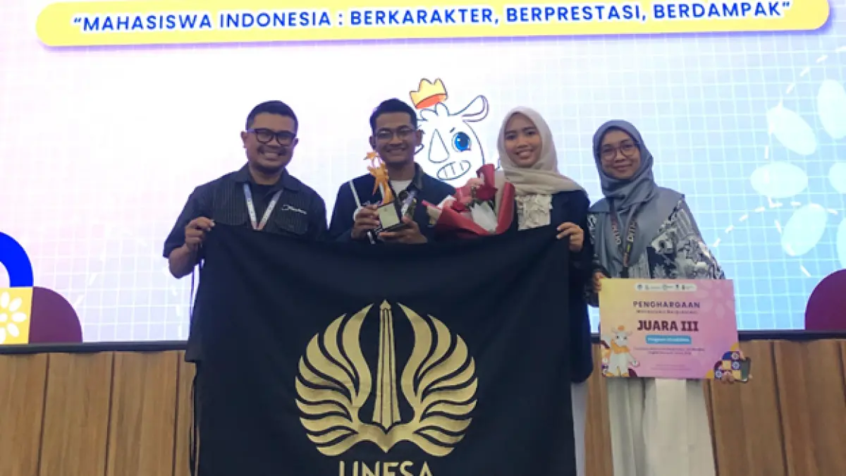 Mahasiswa Disabilitas Unesa Raih Penghargaan Nasional lewat Gagasan Ekonomi Inklusif dan Parade Budaya (unesa.ac.id)