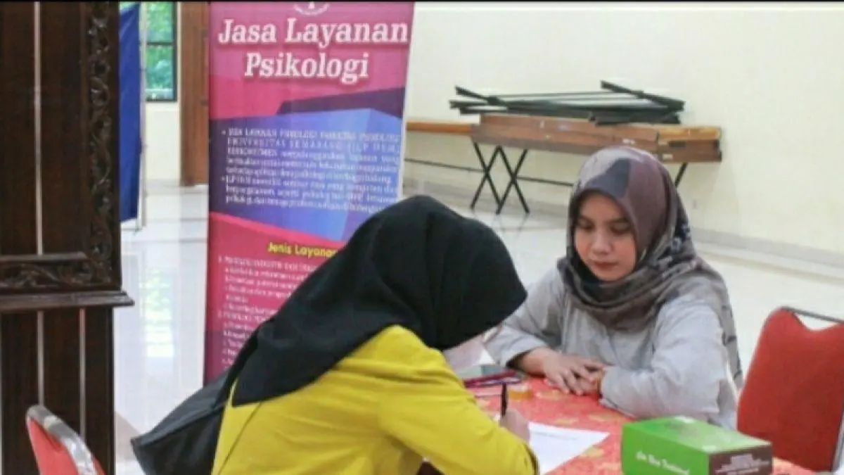 Satgas Konseling Mahasiswa Universitas Semarang (USM) memberi konsultasi psikologi gratis pada Senin (17/7). Dok. USM