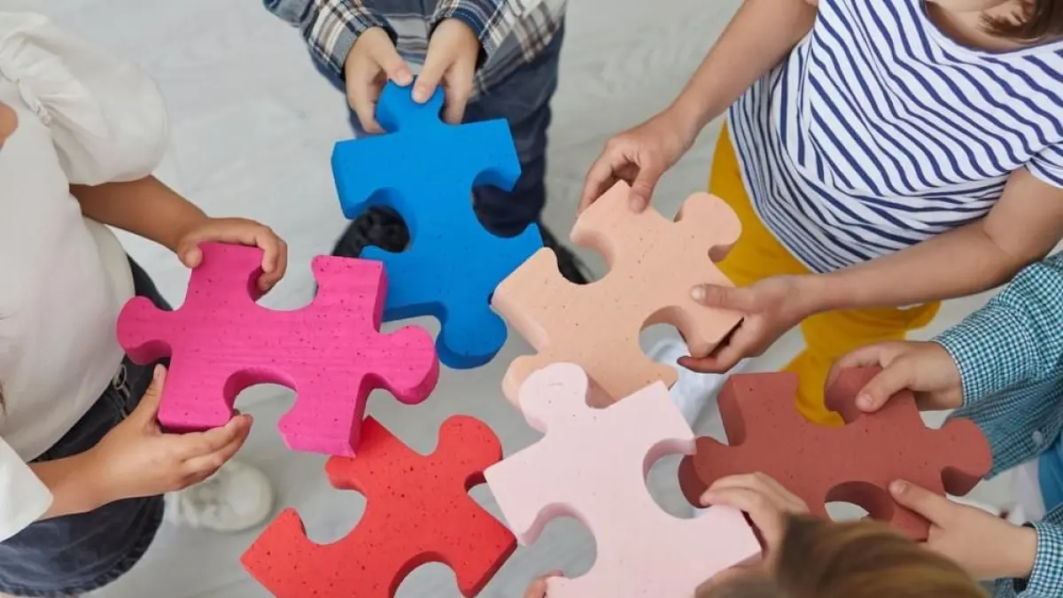 What Is Collaborative Learning Benefits & Strategy Of Collaborative Learning (pinterest)