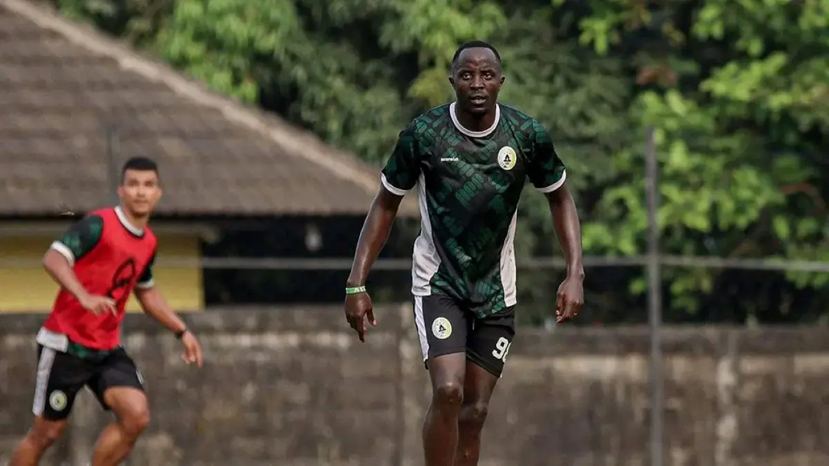 Christophe Nduwarugira resmi bergabung dengan PSS Sleman. (Istimewa)

