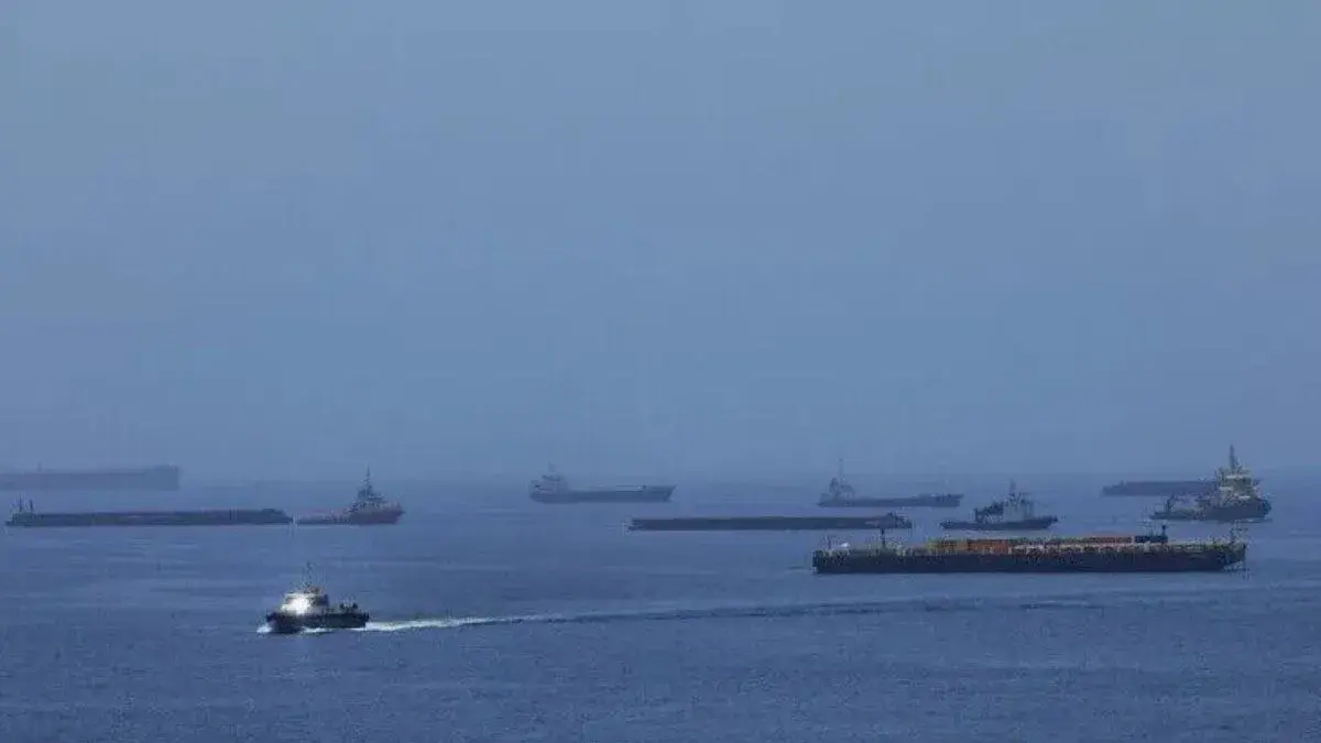 Selat Hormuz. 