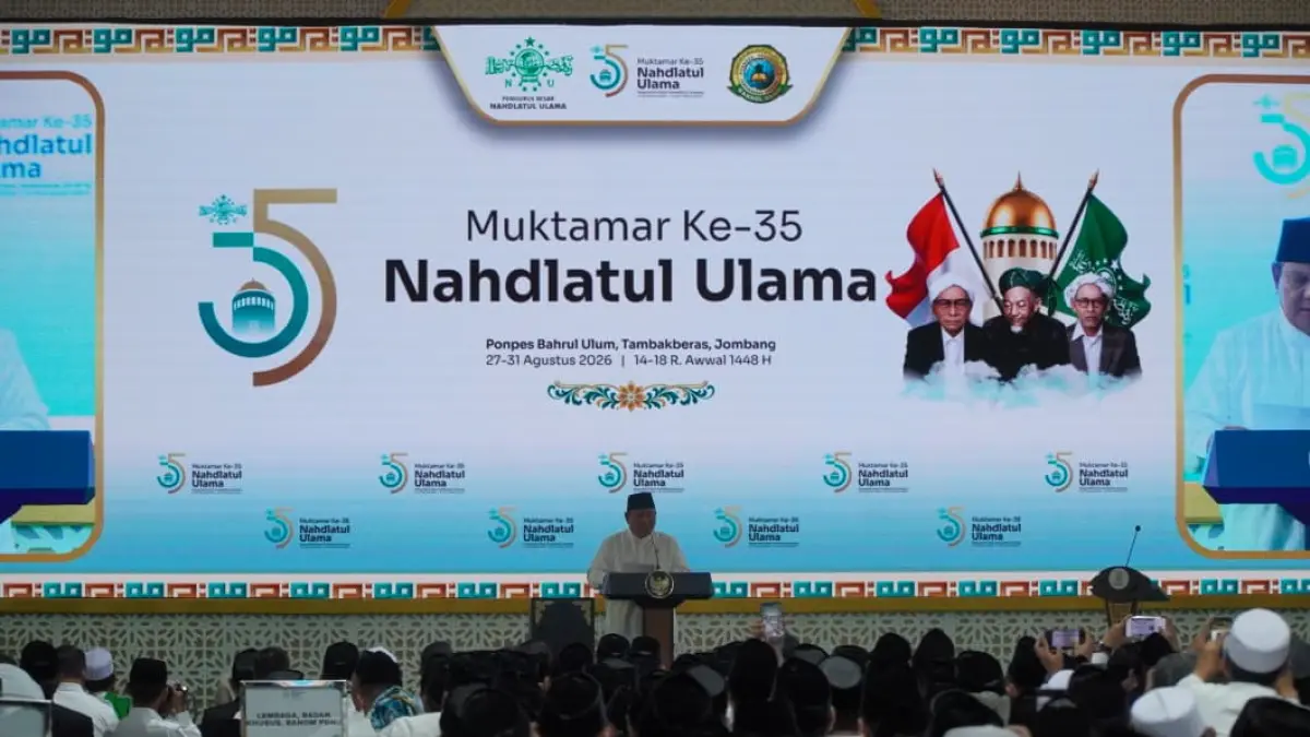 Presiden Prabowo memberikan sambutan di Muktamar NU ke-35. (ASAD MS)