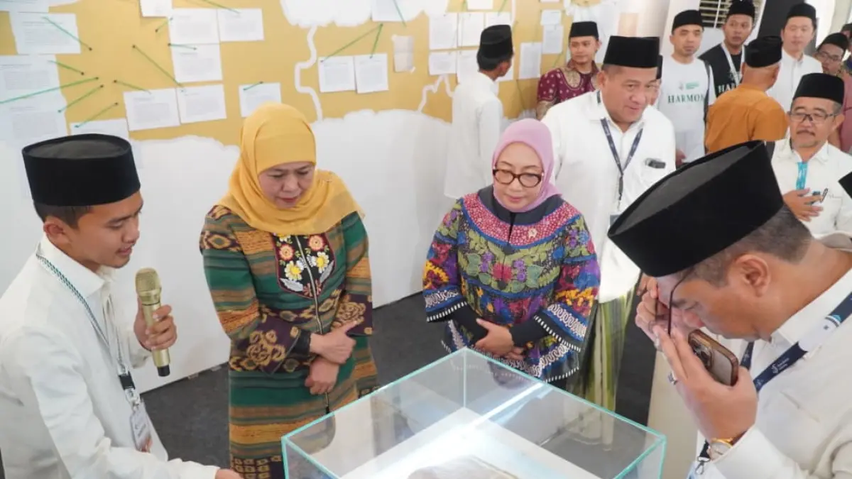 Pameran dibuka oleh Wakil Rais Aam PBNU KH Afifuddin Muhajir bersama Gubernur Jawa Timur Khofifah Indar Parawansa dan Menteri PPPA Arifatul Choiri Fauzi.