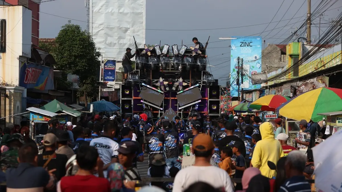 Ilustrasi pawai sound horeg. (Foto Wahyu Adji)