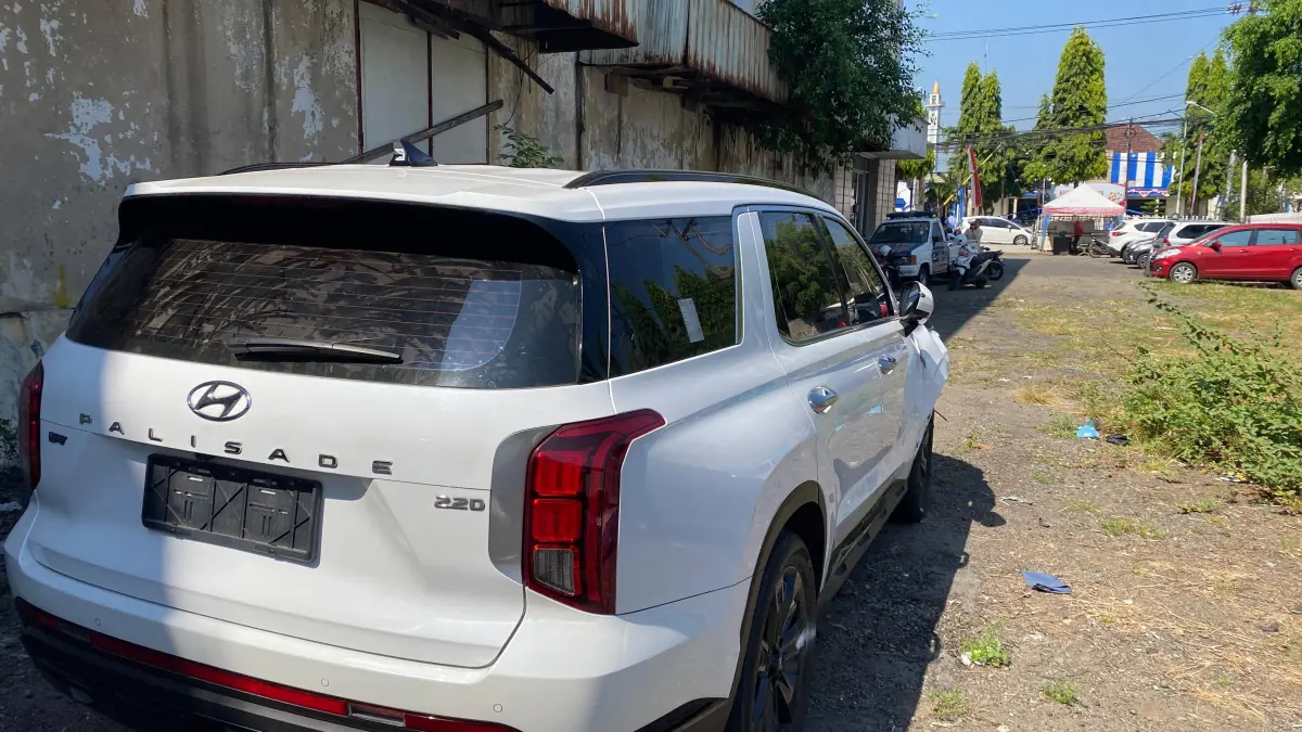 Ilustrasi mobil palisade terlibat laka lantas di Kecamatan Mojoroto, Kota Kediri. (Hilda/JPRK)