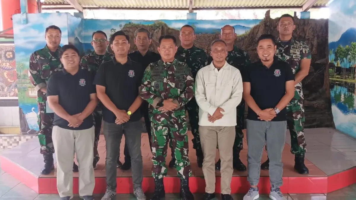 Pengcab Orado Kota Kediri berfoto bersama jajaran Kodim 0809 usai koordinasi Panglima Cup.