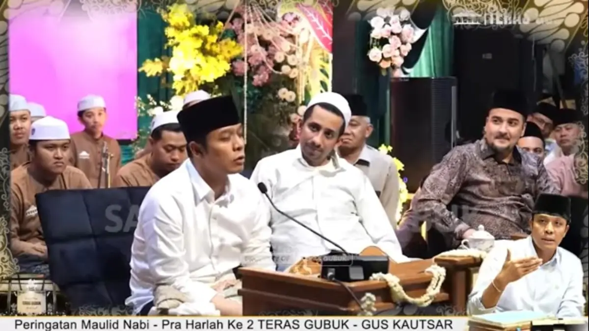 Foto kegiatan Teras Gubuk diambil dari Youtube Teras Gubuk.