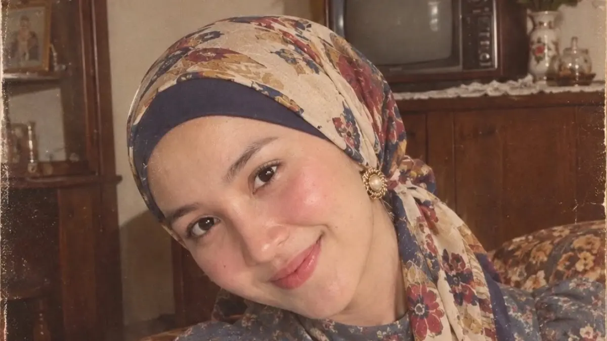 Cara edit foto 80-an wanita berhijab (TikTok nurliayulitasari)