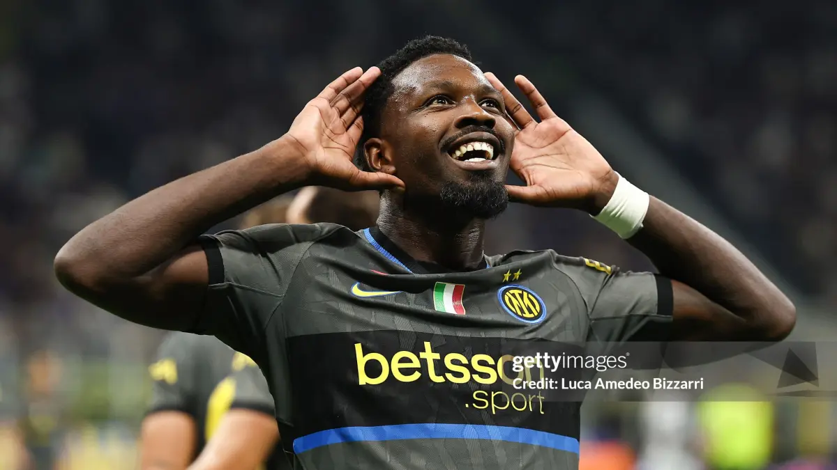 Marcus Thuram dari FC Internazionale merayakan setelah mencetak gol ketiga timnya dalam pertandingan Serie A antara FC Internazionale dan Udinese Calcio di Stadio Giuseppe Meazza pada 14 September 2026 di Milan, Italia. (Foto: Luca Amedeo Bizzarri/Getty Images)