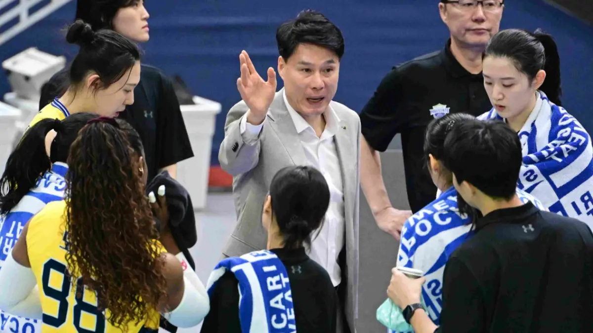Pelatih Hyundai Hillstate kang Sang hyung. (sumber; KOVO)