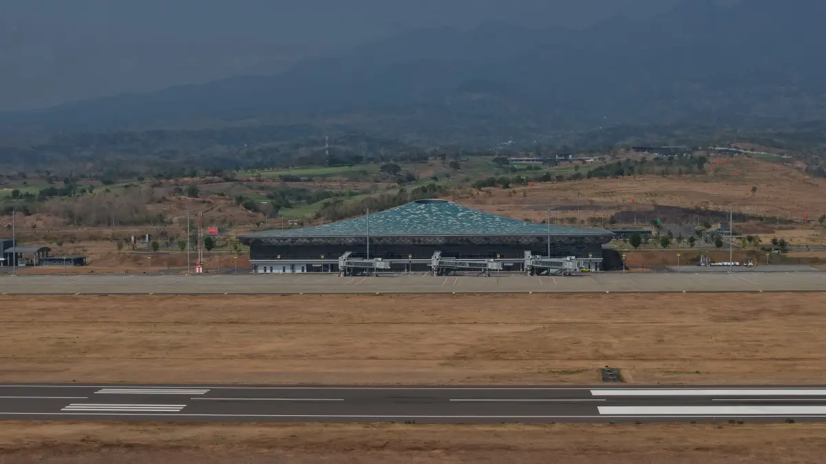 Landcsape Bandara Dhoho Kediri tampak dari atas (Foto: Adji)