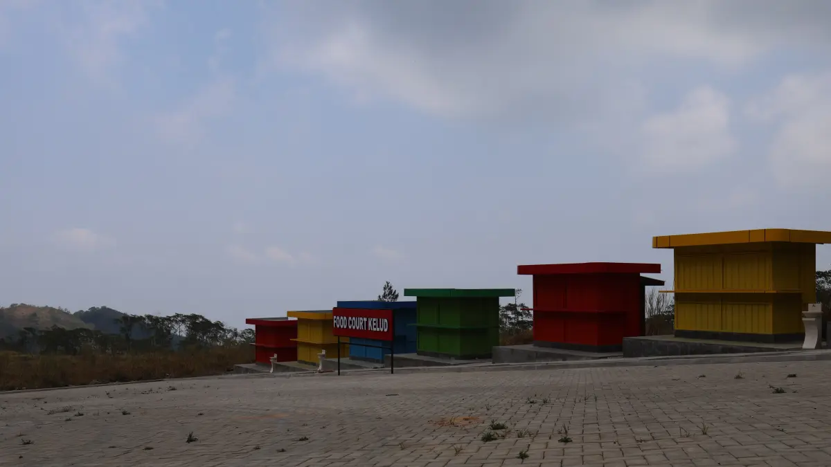 Landscape food court Puncak Kelud. (Foto: Adji)