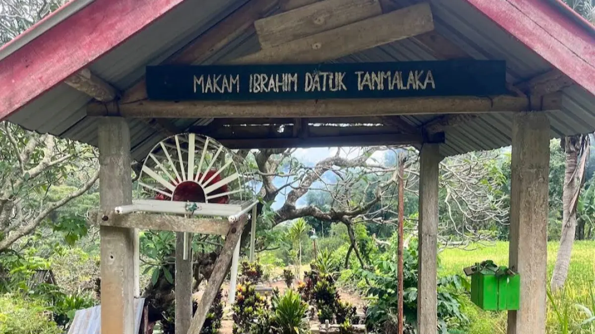 Makam Tan Malaka di Desa Selopanggung