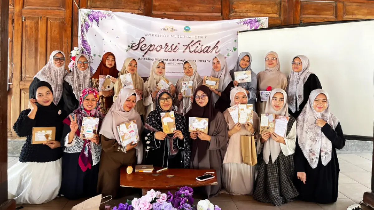PP. Hamalatul Qur’an Putri 4 Al-Karima dan Titahjiwa Sukses Gelar Workshop Seporsi Kisah