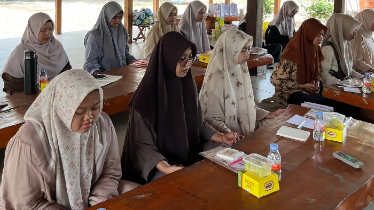 PP. Hamalatul Qur’an Putri 4 Al-Karima dan Titahjiwa Sukses Gelar Workshop Seporsi Kisah