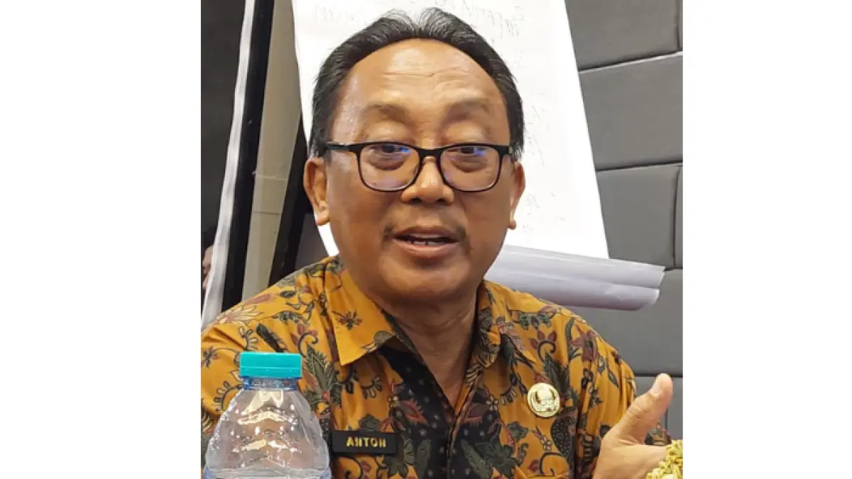 Anton Sujarwo dan Kisahnya Memimpin MKKS Kota Surabaya: Kuncinya adalah Bisa Ngemong