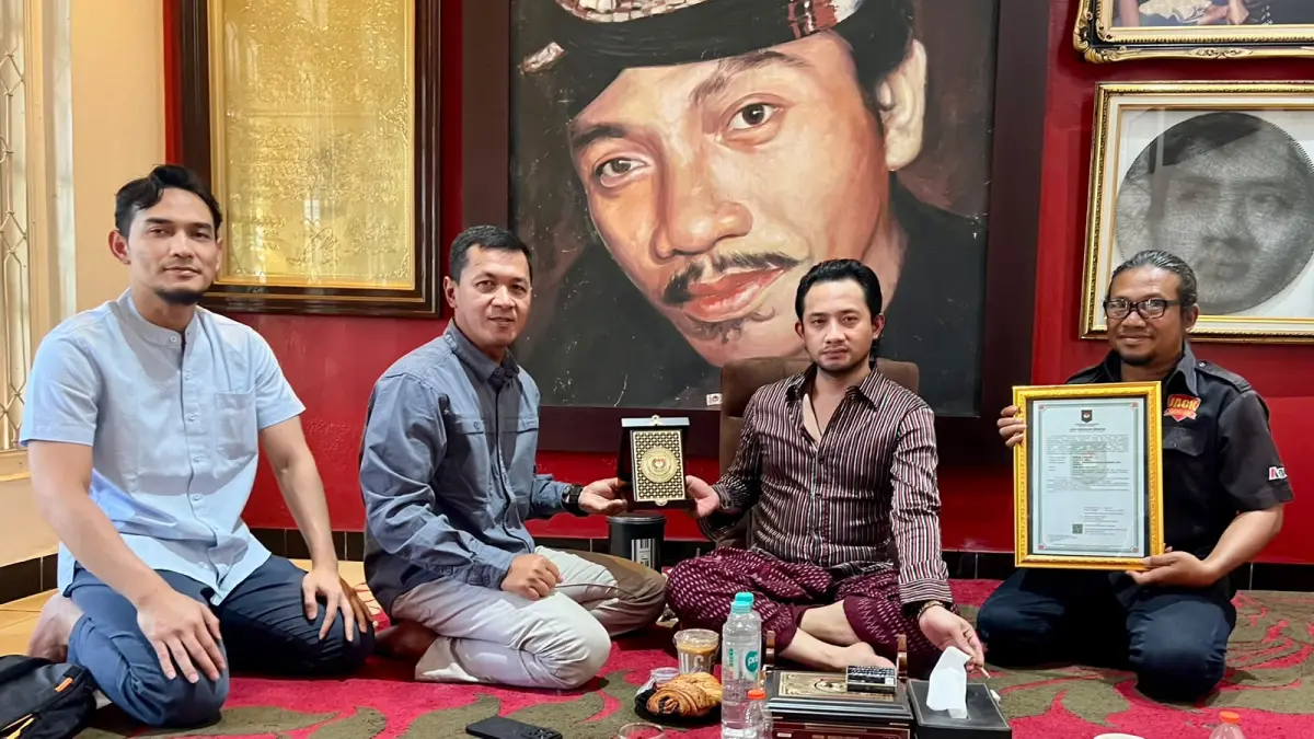 Kemendagri Serahkan SKT Yakuza Maneges, Tegaskan Posisi sebagai Mitra Strategis Negara
